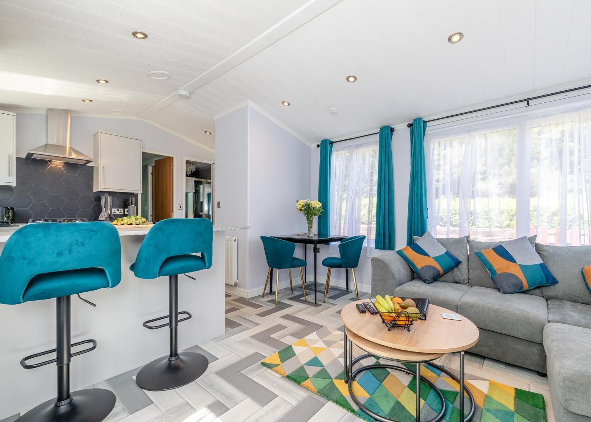 Longnor Wood Holiday Park Екстериор снимка