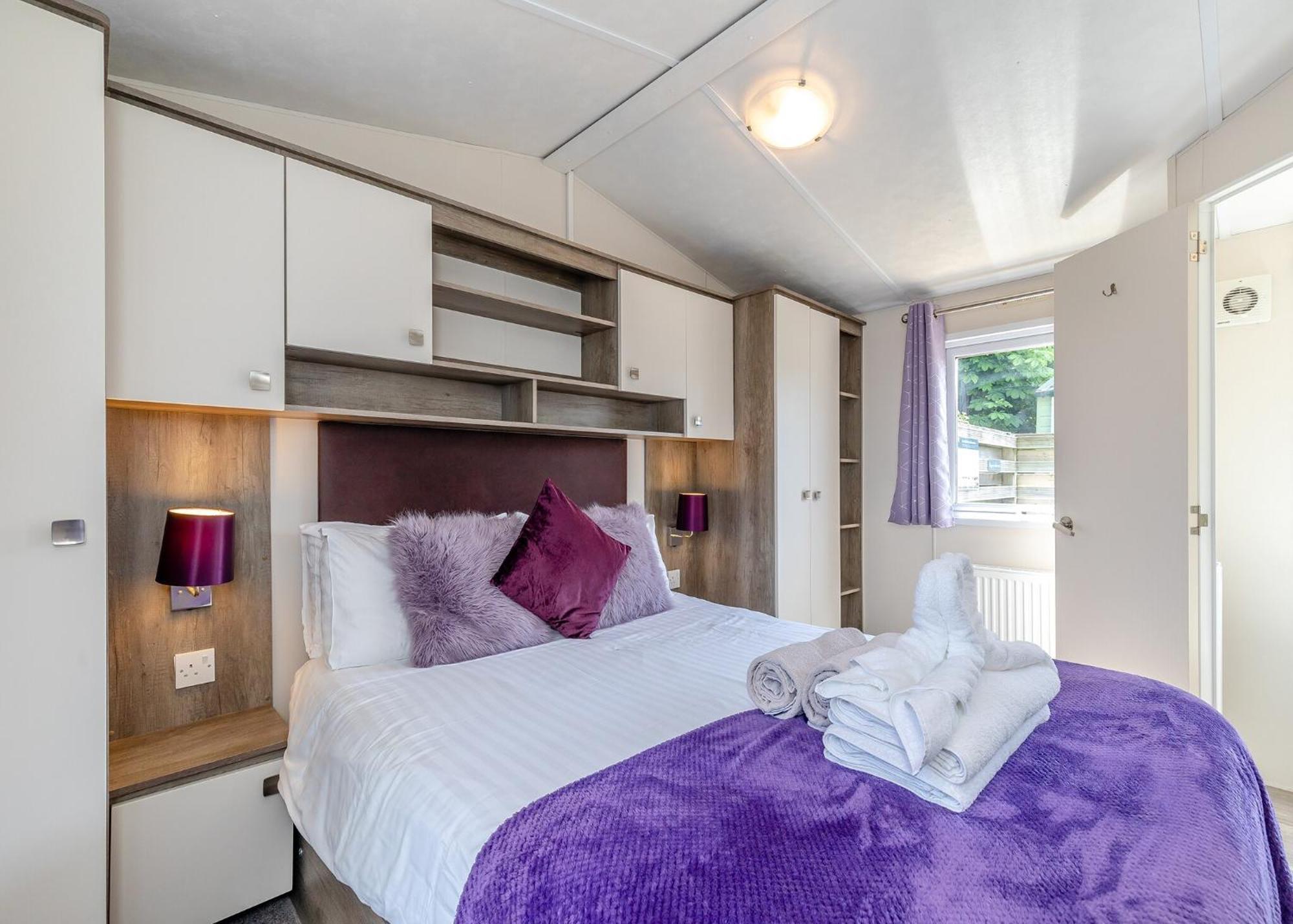 Longnor Wood Holiday Park Екстериор снимка