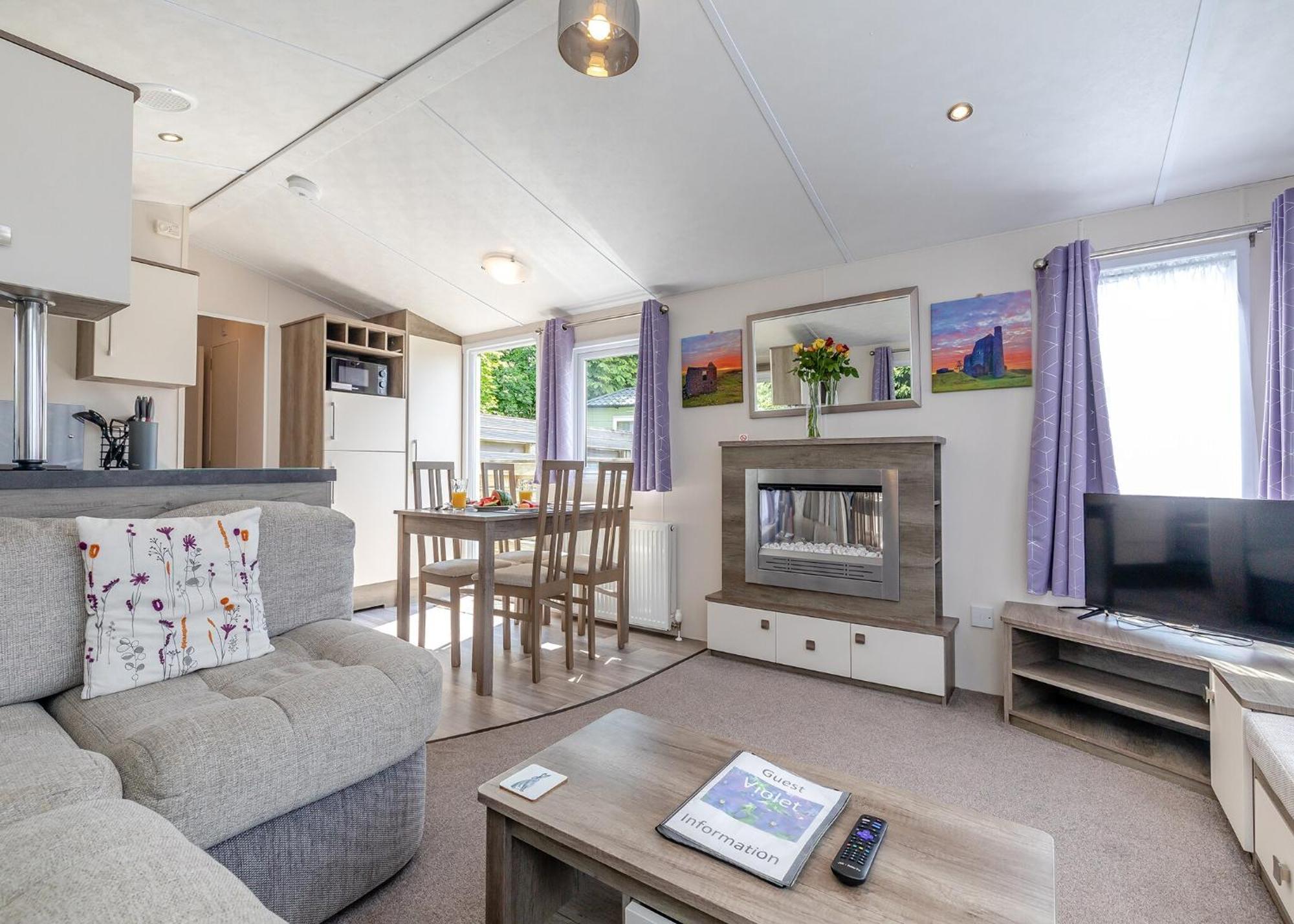 Longnor Wood Holiday Park Екстериор снимка