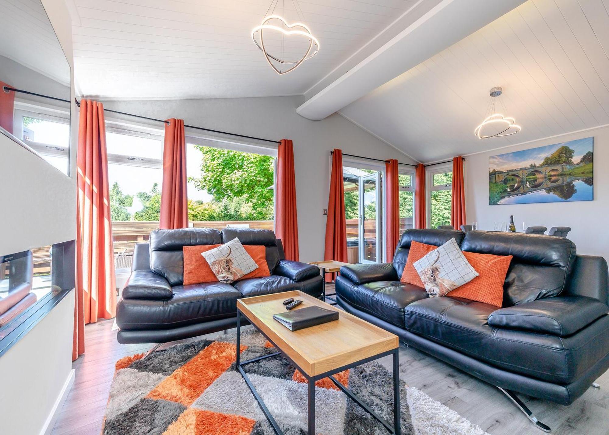 Longnor Wood Holiday Park Екстериор снимка