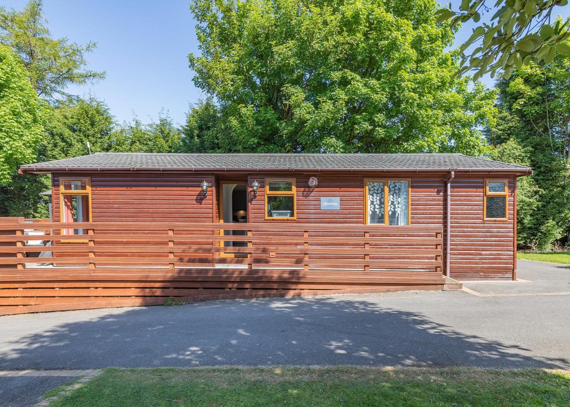 Longnor Wood Holiday Park Екстериор снимка